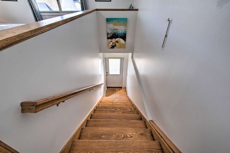 109 N Howe St - Photo 2 of 23
