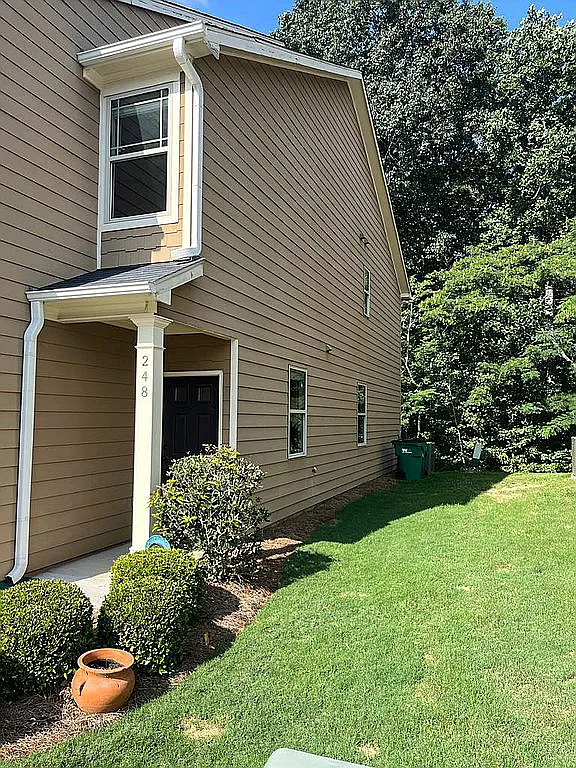 248 Bobbie Way - Photo 3 of 37