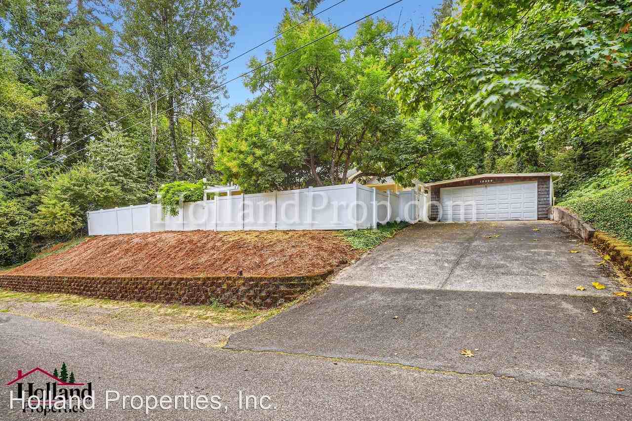 19366 View Dr - Photo 3 of 27