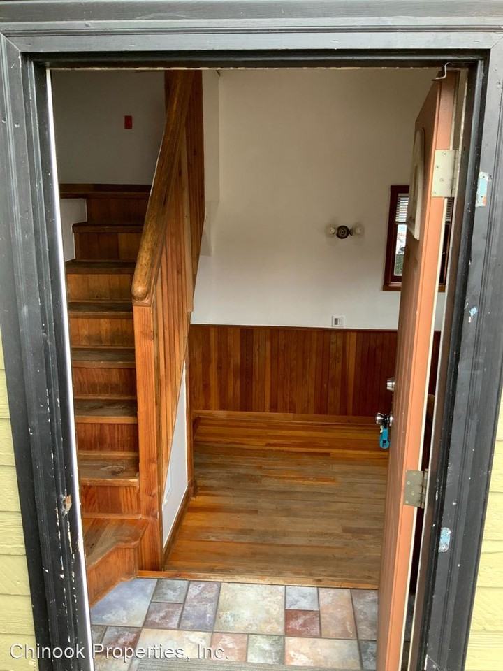 Whitaker Neighborhood Triplex on Monroe Street - Photo 3 of 24