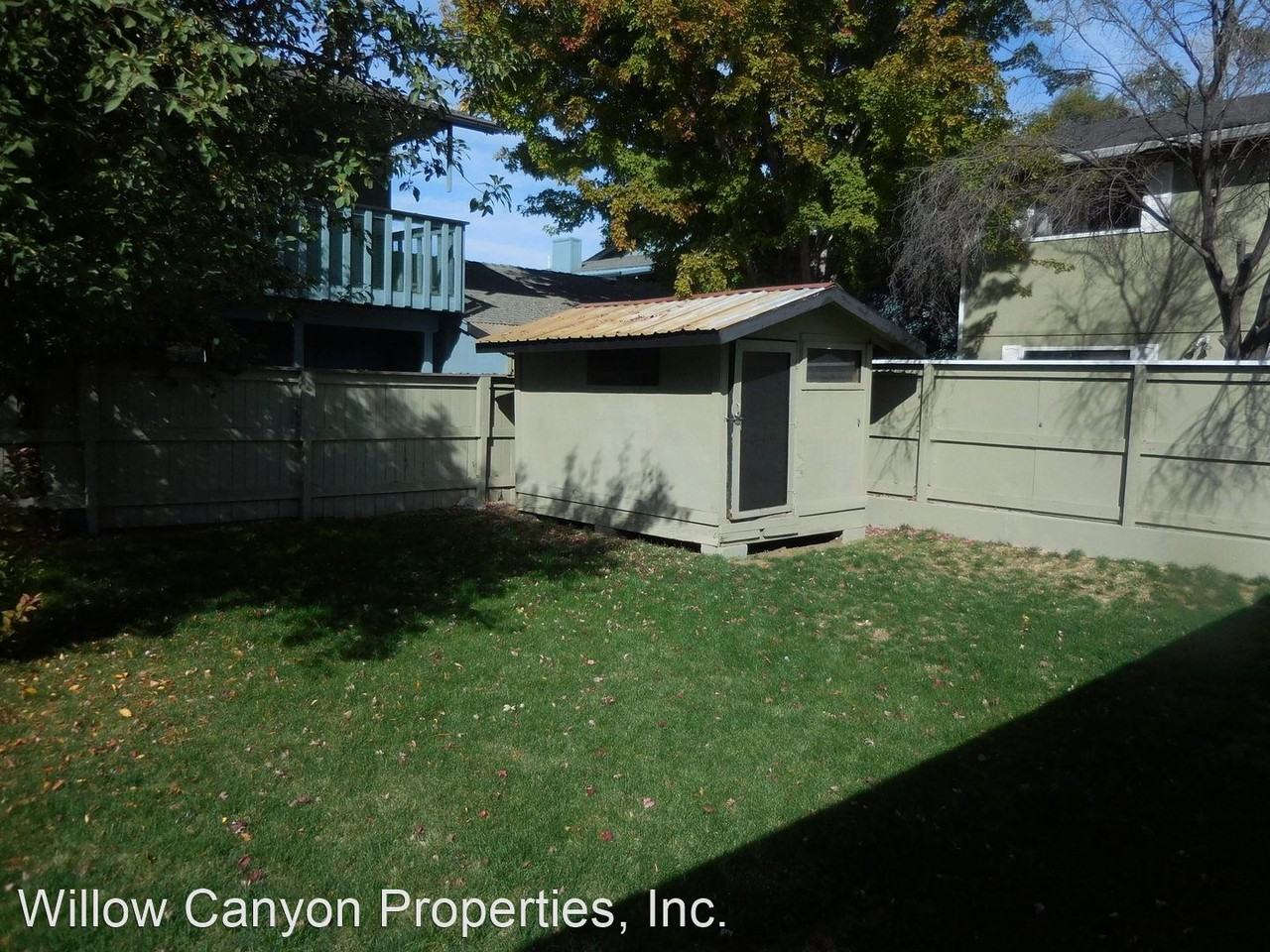 170 Se 9th St - Photo 2 of 8
