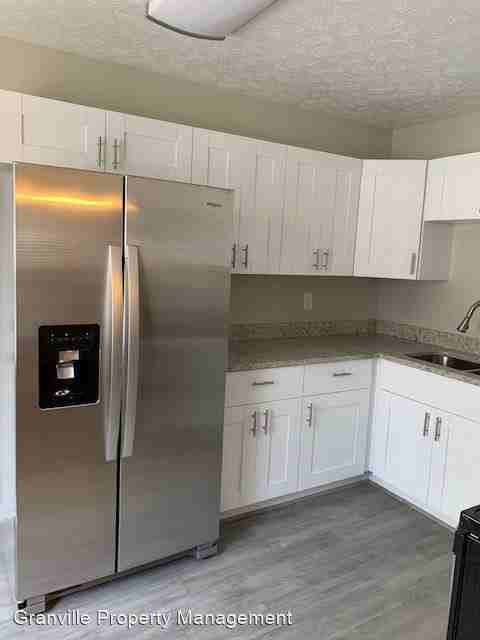 165 Laurie Dr - Photo 3 of 19