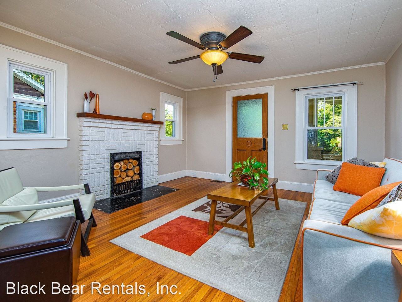 5 Grace Ave - Photo 3 of 19