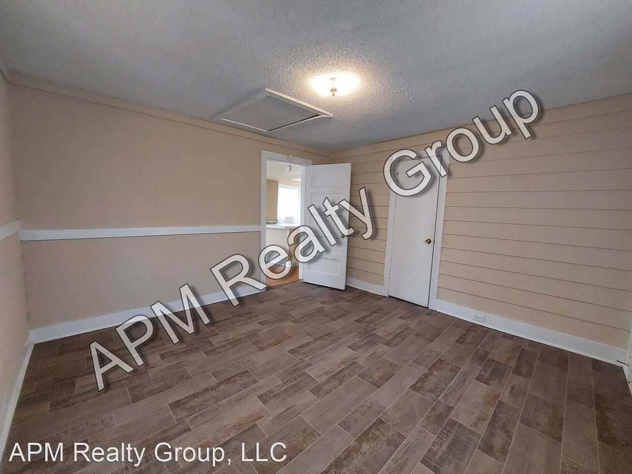 1221 King St - Photo 3 of 14