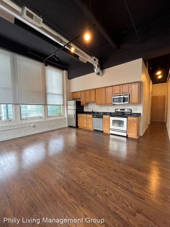 801 Walnut St - Photo 3 of 31