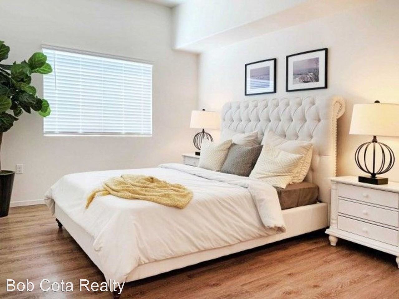 900 E 12th Street - Photo 3 of 5