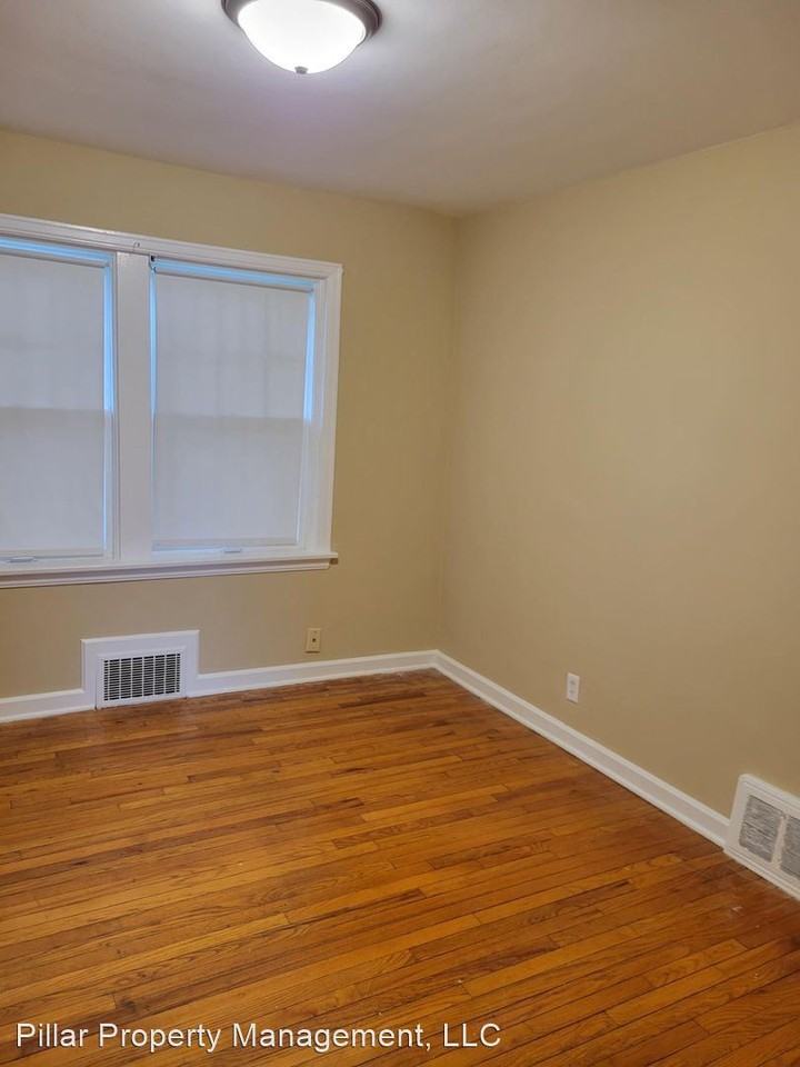 109 South 9th Street - Photo 2 of 5