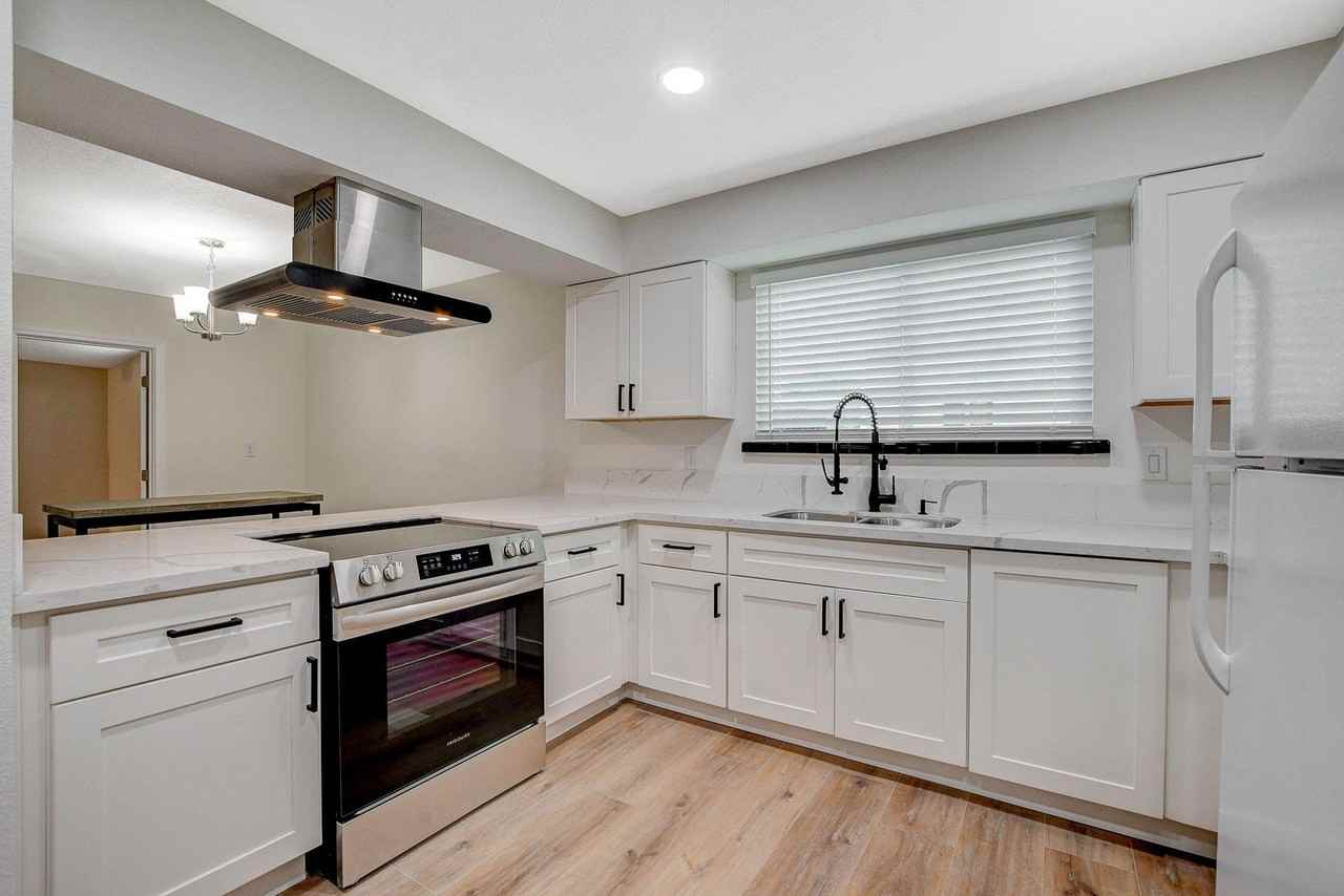 La Fonda Dr - Photo 3 of 11