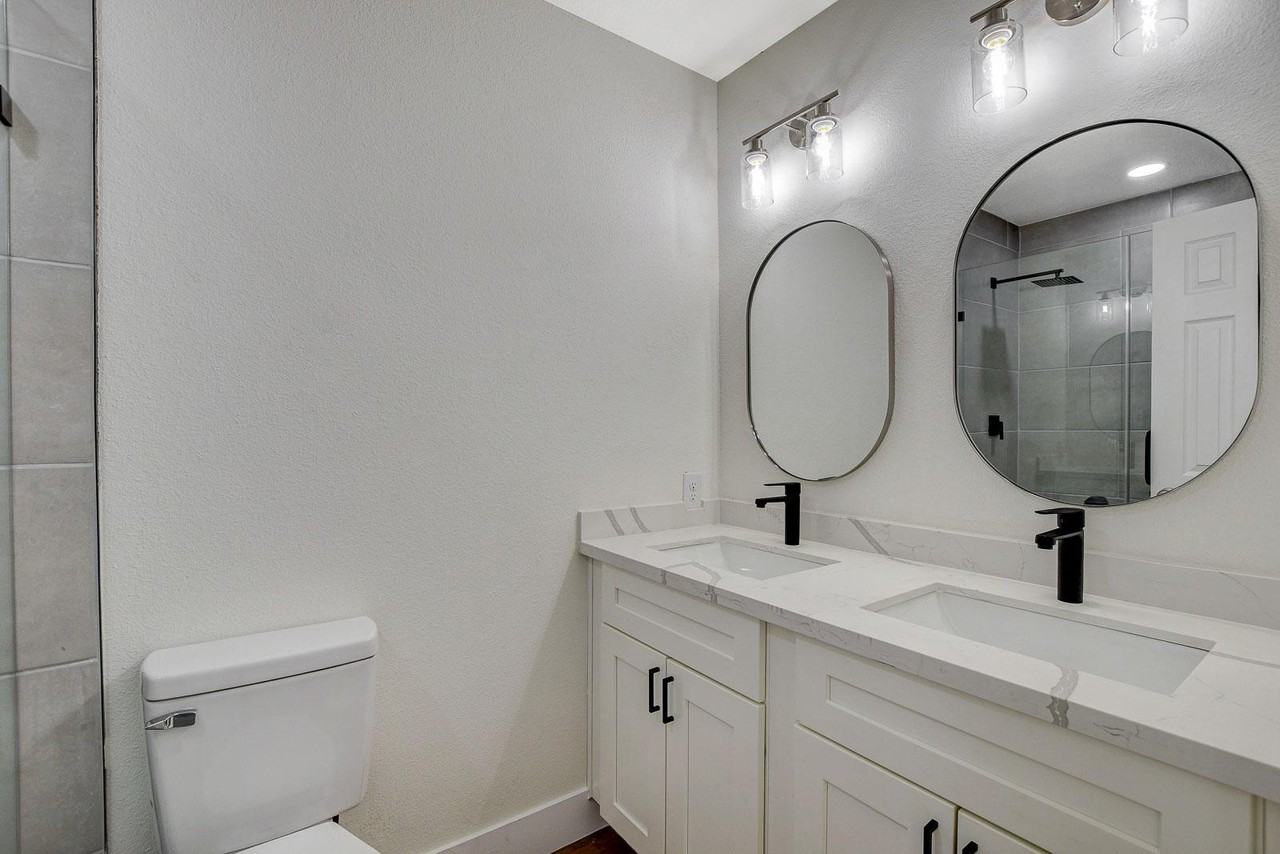 La Fonda Dr - Photo 6 of 11