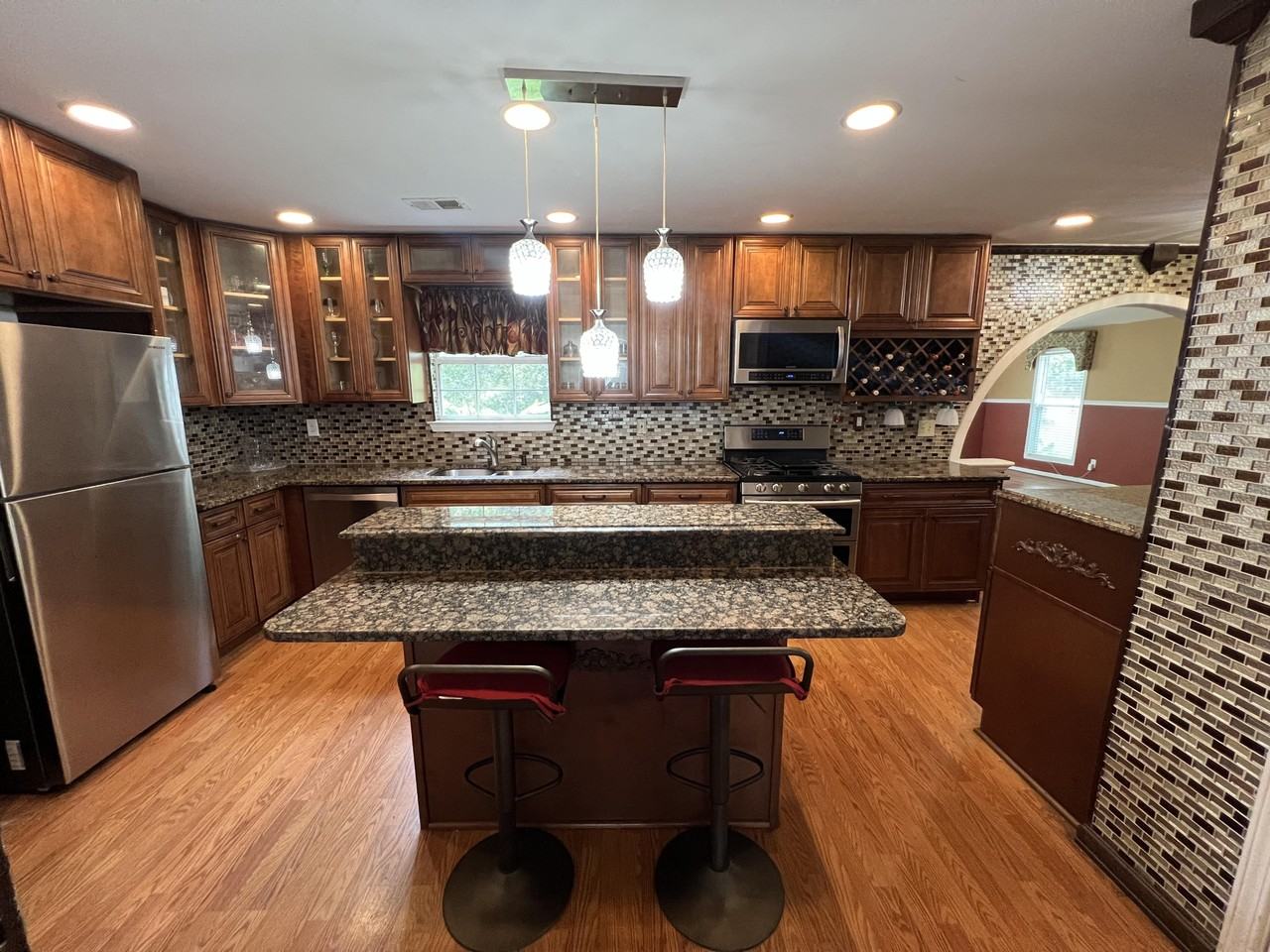 Shapiro Ct - Photo 2 of 15