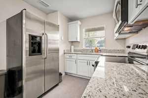 featured image of Mahalia Pl