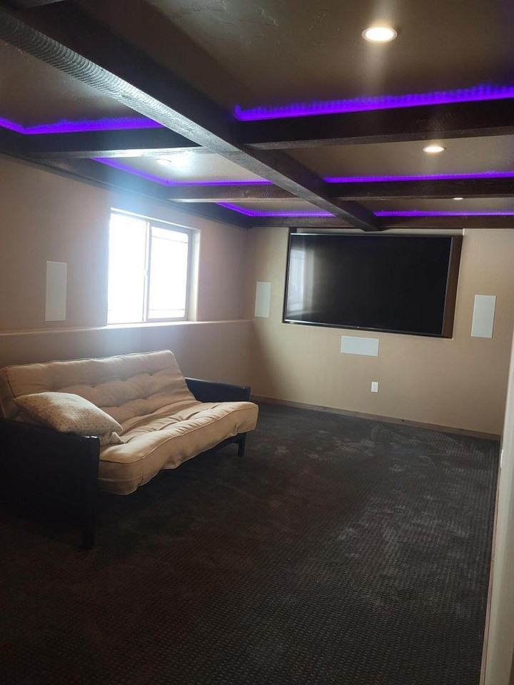 712 Mountain View Dr - Photo 3 of 10