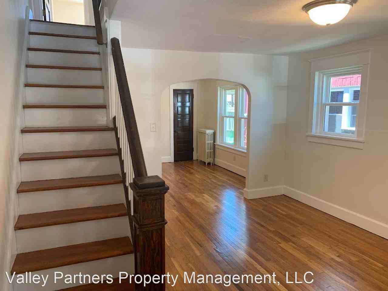 926 E Tilghman St - Photo 3 of 23