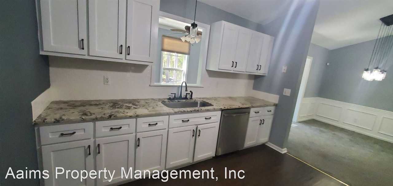 272 Coachman Way - Photo 3 of 30