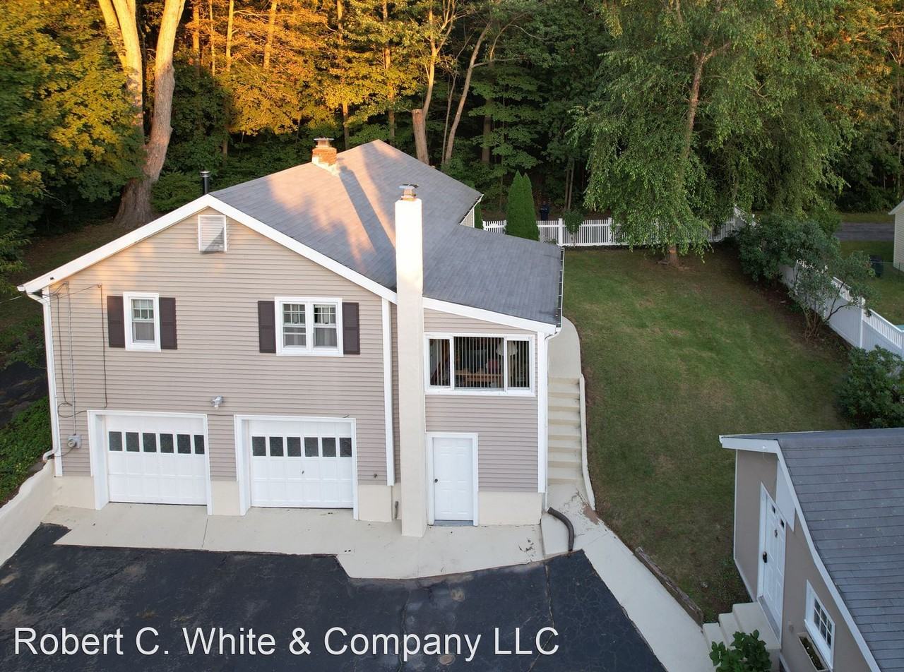 17 Platt Ln - Photo 2 of 34