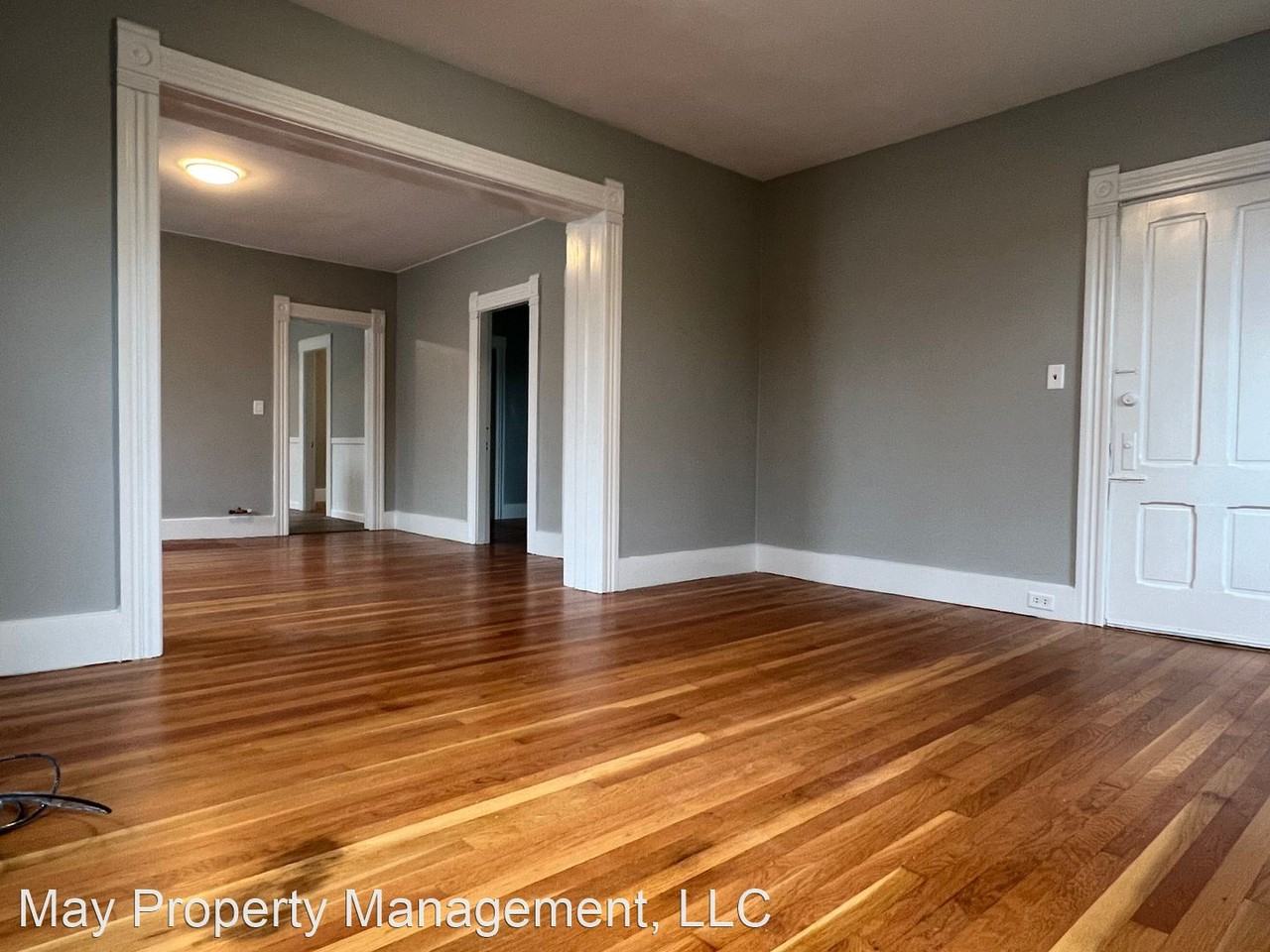 396 Chandler St - Photo 3 of 8