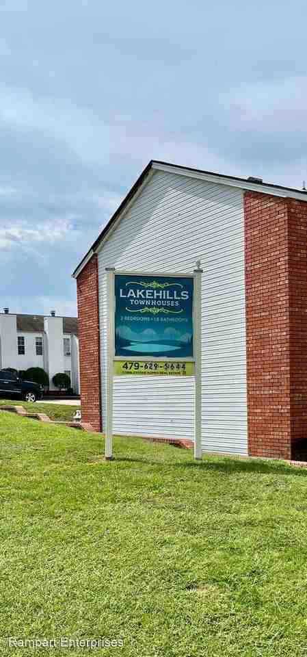 1130A- 1155D Farley Circle - Photo 2 of 3