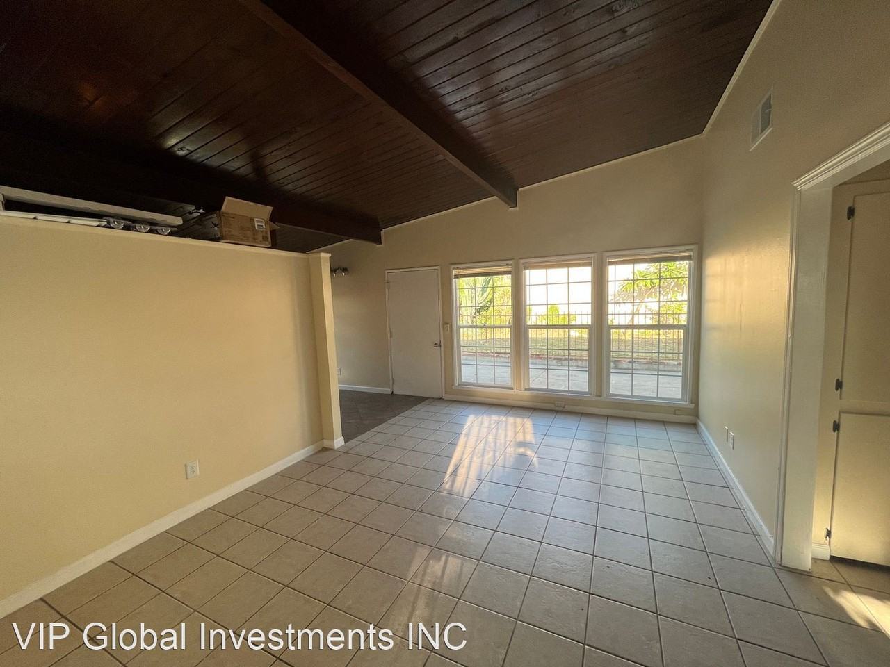 5920 Cedarglen Dr - Photo 3 of 9