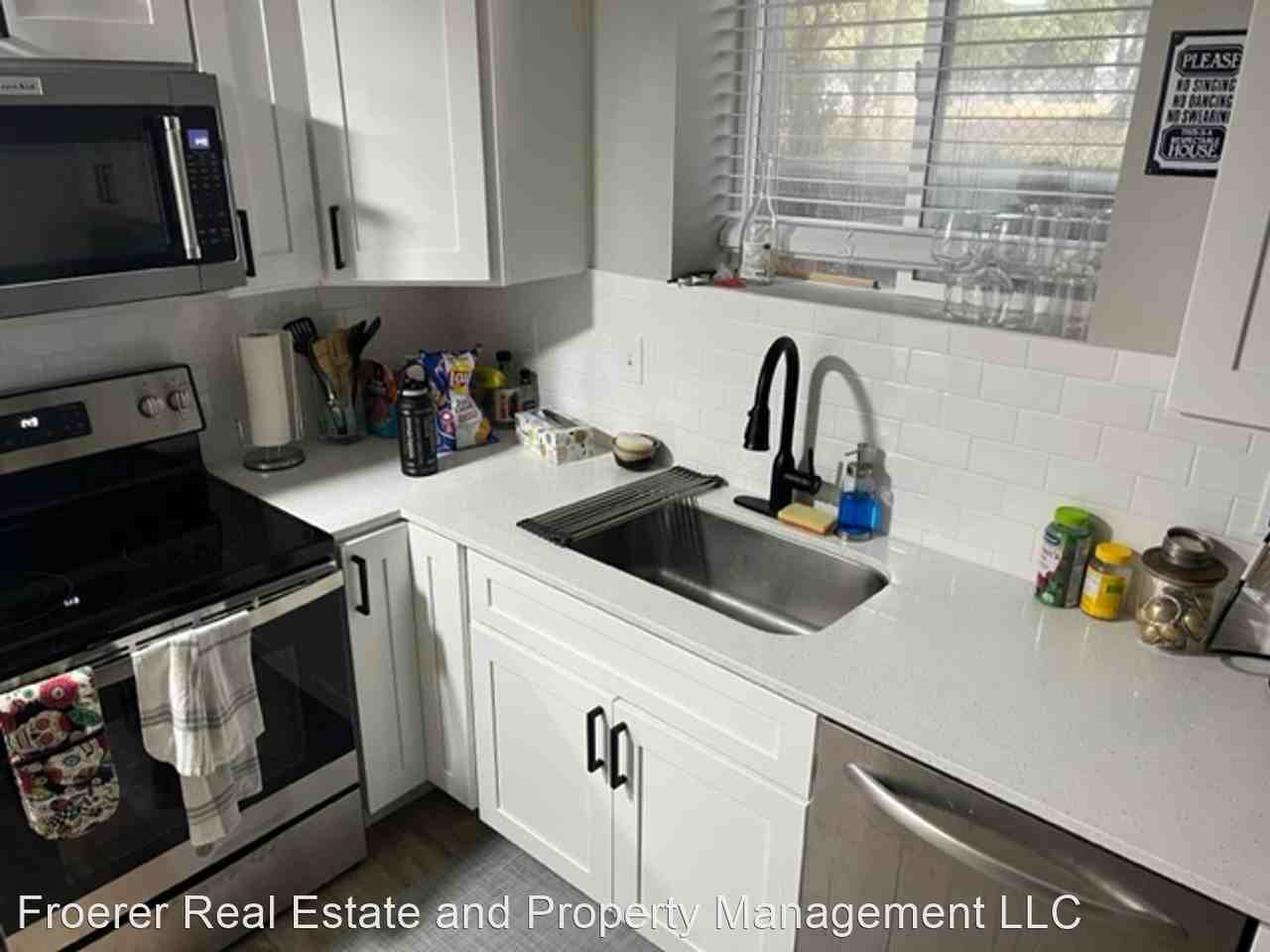 2745 Grant Ave - Photo 2 of 9