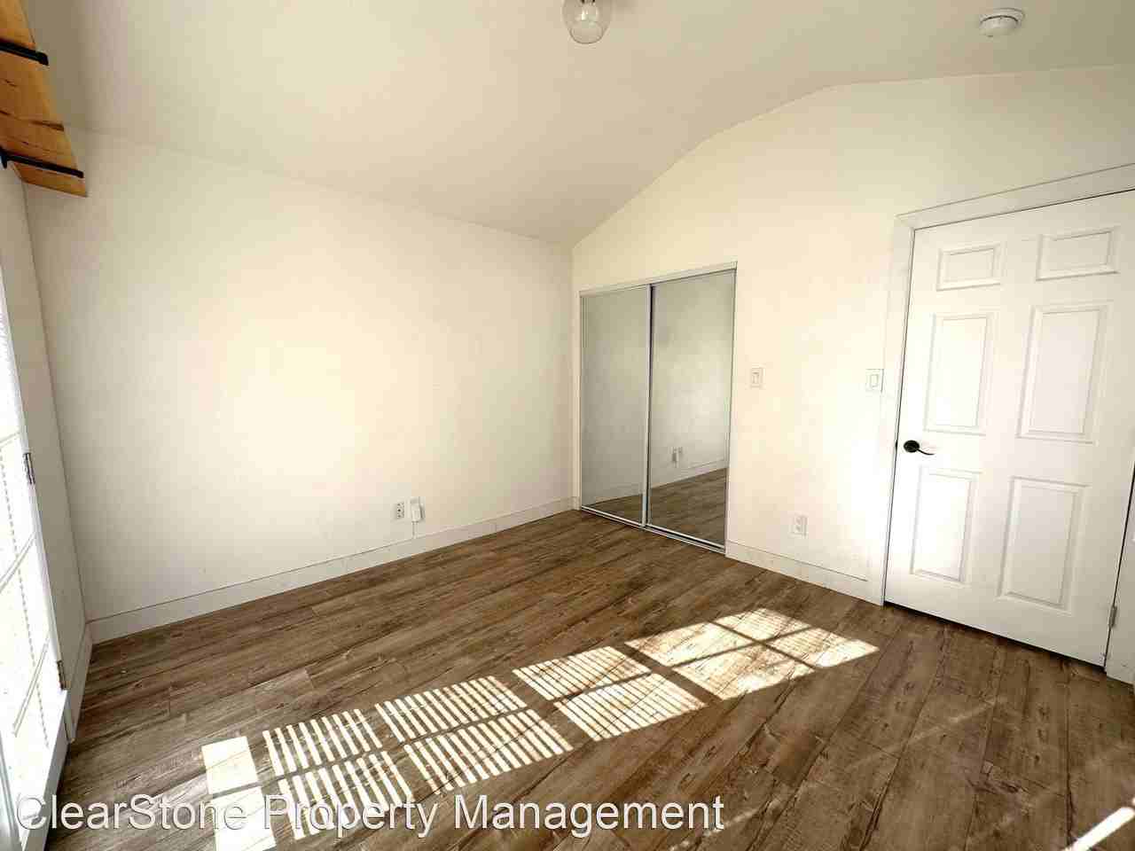 1238 Mott St - Photo 2 of 6