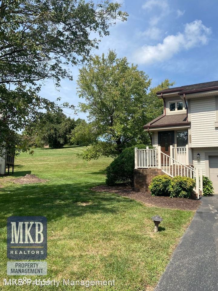 8525 Muirfield Cir - Photo 3 of 29