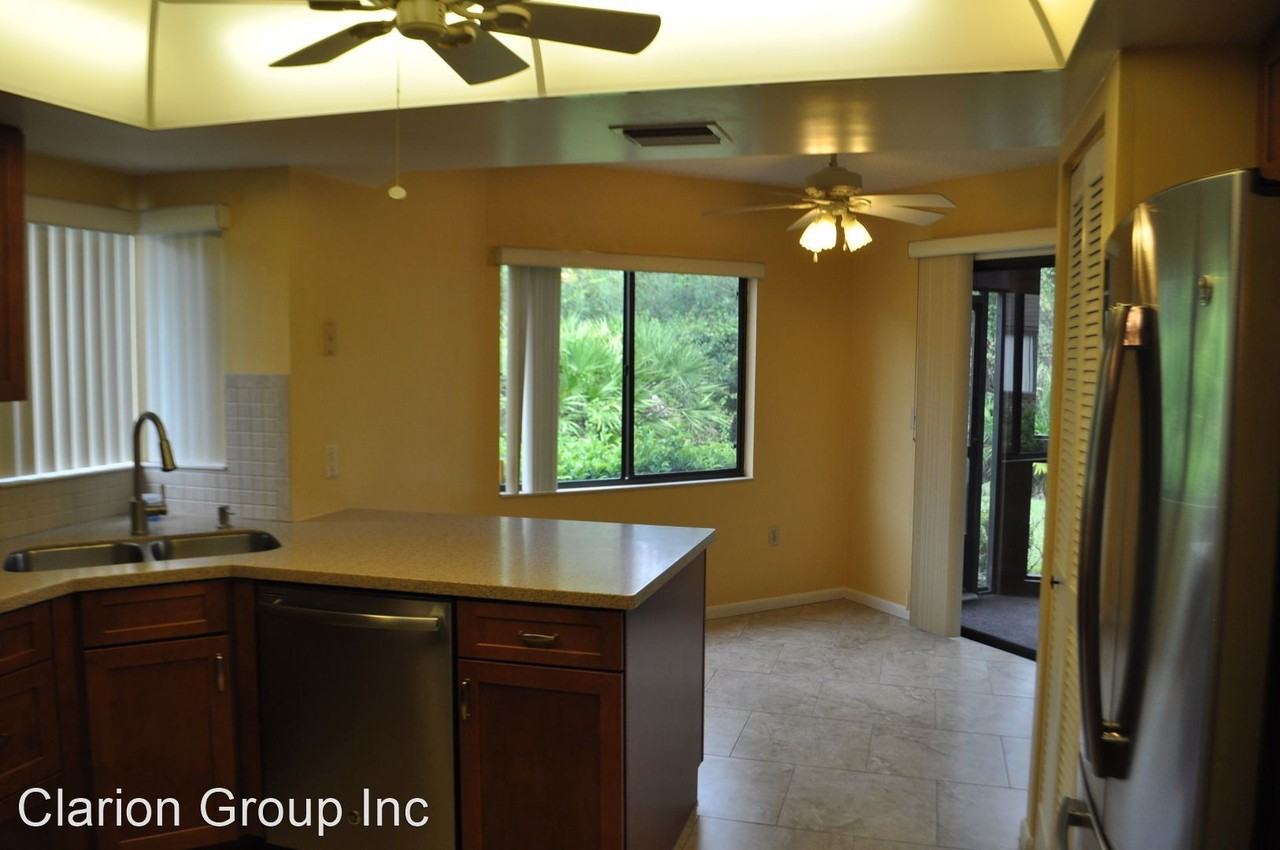 11 Hembury Ln - Photo 3 of 32