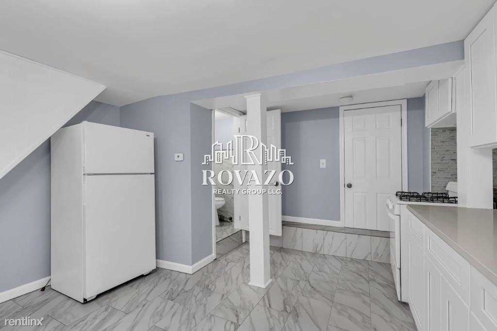 141 Ward St - Photo 2 of 16