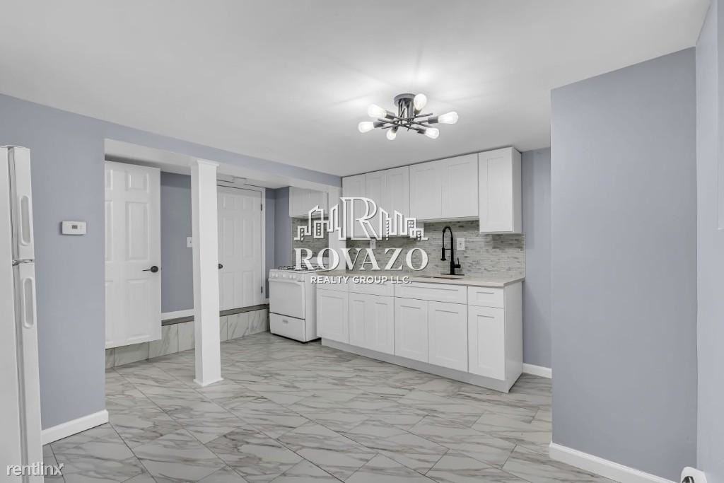 141 Ward St - Photo 3 of 16