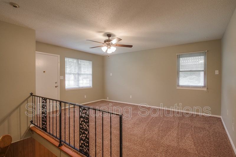 8017 E 87th St - Photo 3 of 12