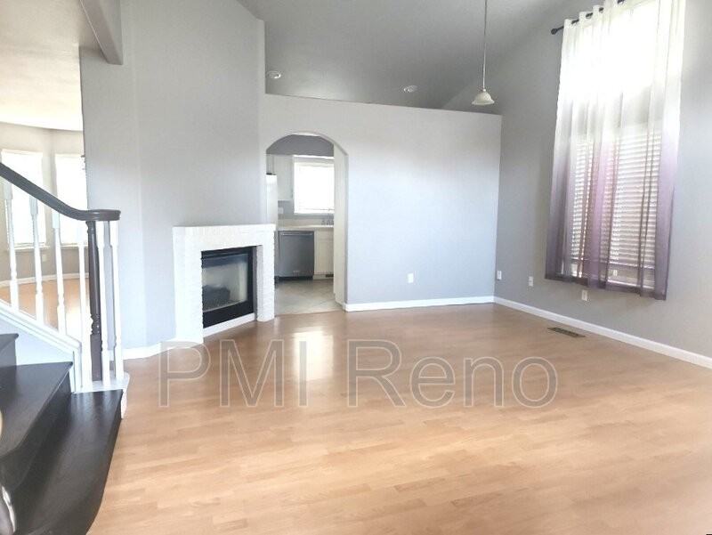 5454 Tappan Dr - Photo 2 of 22