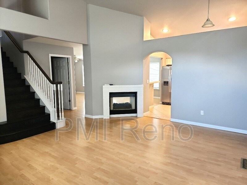 5454 Tappan Dr - Photo 3 of 22