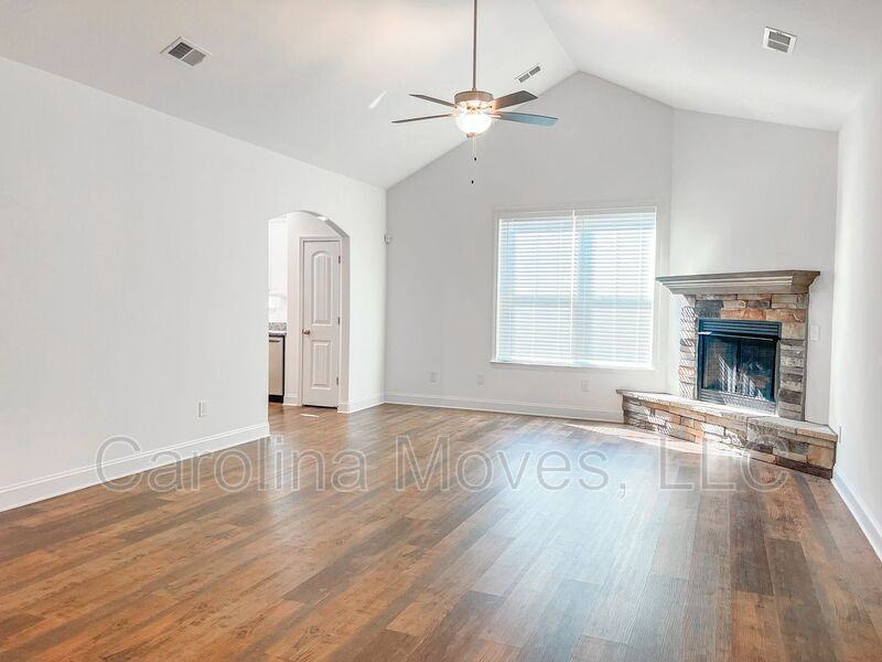 116 Forest Ridge Way - Photo 2 of 20