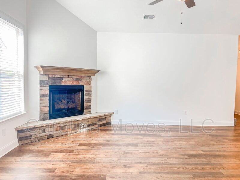 116 Forest Ridge Way - Photo 3 of 20