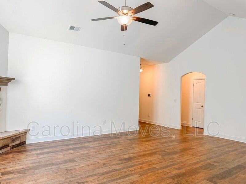 116 Forest Ridge Way - Photo 4 of 20