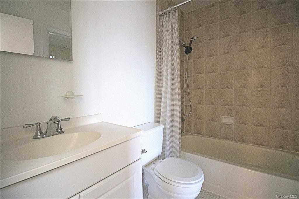 2507 Whispering Hls - Photo 5 of 36