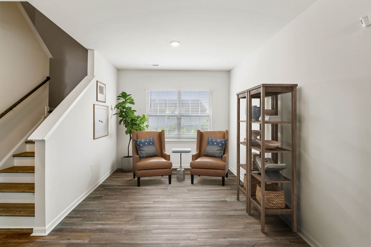 928 Duet Dr - Photo 3 of 7