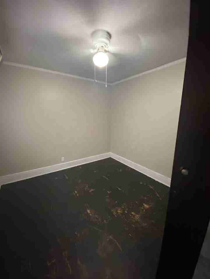 628 Mcreynolds Ave Nw - Photo 3 of 11