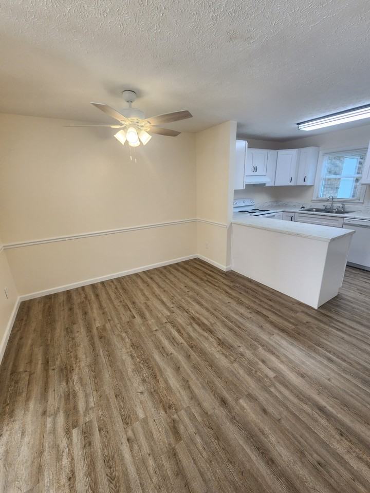 1840 Woodland Ave - Photo 2 of 9