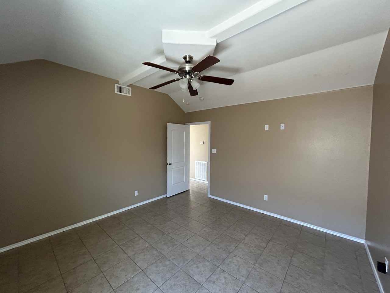 200 W Amy Dr - Photo 2 of 17