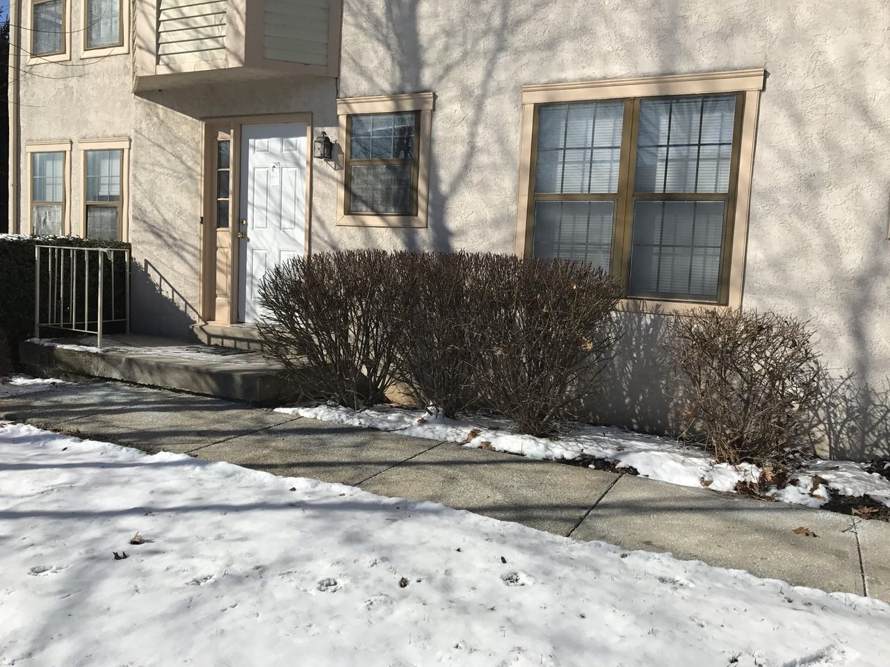 152 Mansion House Dr - Photo 2 of 21