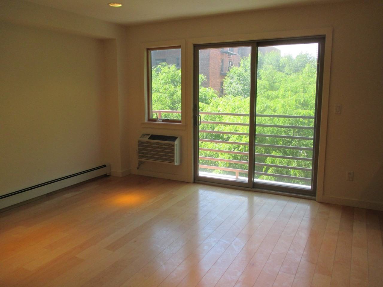 Oliver St - Photo 6 of 11