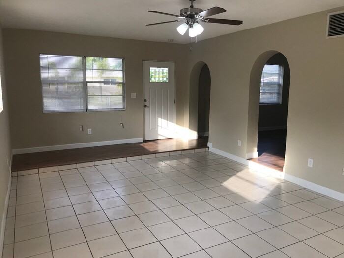 11600 Sw 142nd Ter - Photo 3 of 20