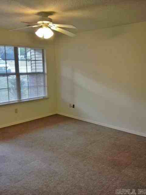 607 North Broadway Street - Photo 2 of 30