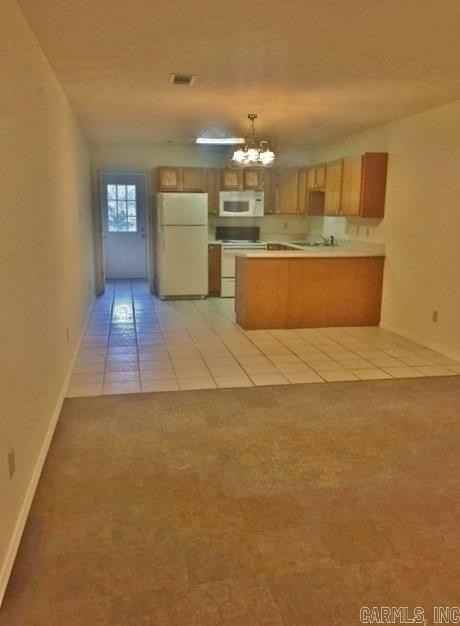 607 North Broadway Street - Photo 3 of 30