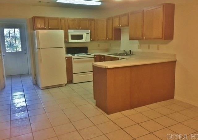 607 North Broadway Street - Photo 7 of 30