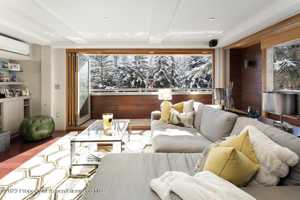 featured image of 600 E Main St #210