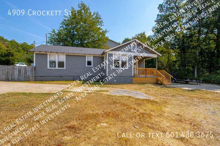 4909 Crockett St - Photo 2 of 32