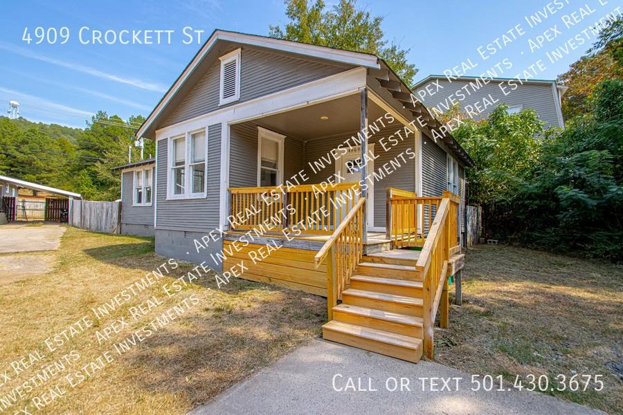 4909 Crockett St - Photo 3 of 32