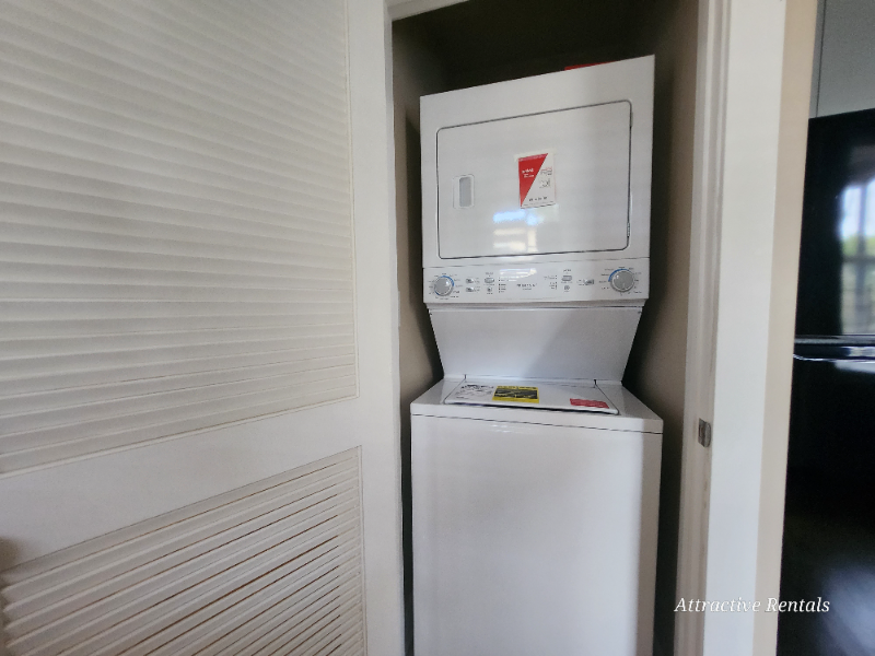 1434 W Marquette Rd - Photo 6 of 12