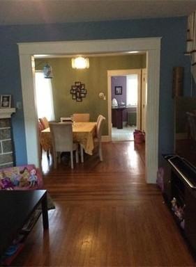 524 N St George St - Photo 3 of 19